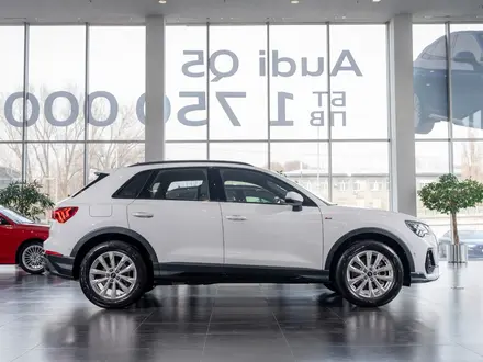 Audi Q3 2023 года за 29 220 000 тг. в Алматы – фото 4