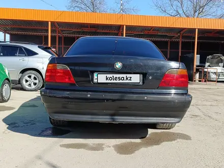 BMW 735 1999 года за 5 500 000 тг. в Шымкент – фото 2