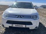 Mitsubishi Outlander 2012 года за 7 000 000 тг. в Актобе – фото 4