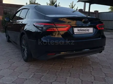 Toyota Camry 2019 года за 13 900 000 тг. в Алматы – фото 6