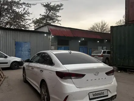 Hyundai Sonata 2019 года за 8 000 000 тг. в Алматы – фото 7