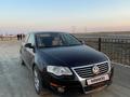 Volkswagen Passat 2007 года за 3 800 000 тг. в Атырау – фото 4