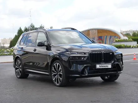 BMW X7 2023 года за 75 000 000 тг. в Астана