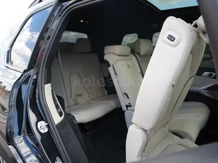 BMW X7 2023 года за 75 000 000 тг. в Астана – фото 7