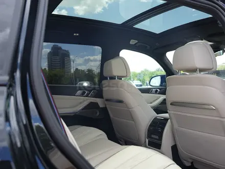 BMW X7 2023 года за 75 000 000 тг. в Астана – фото 9