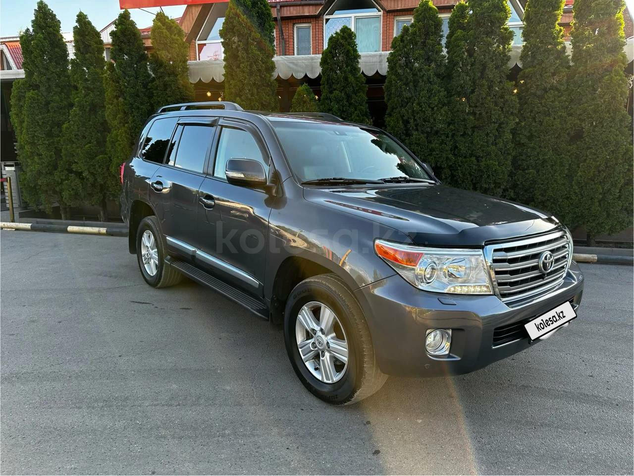 Toyota Land Cruiser 2013 г.