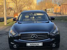 Infiniti QX70, 2016