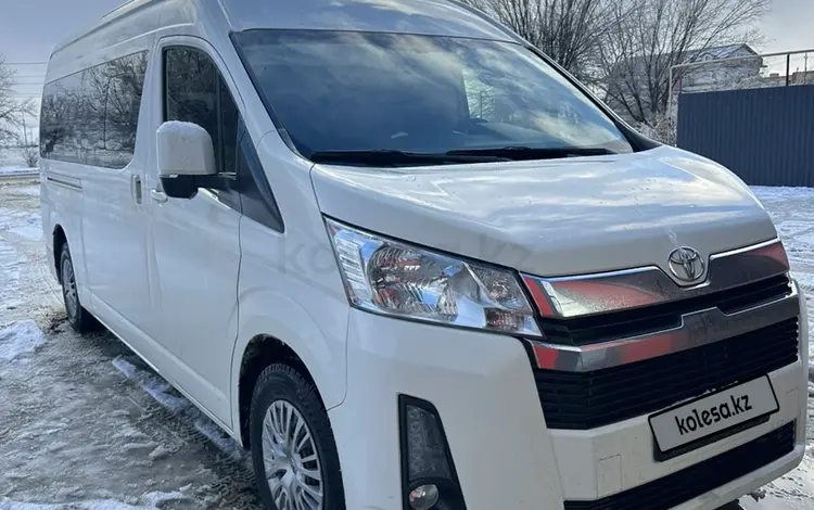 Toyota Hiace 2020 годаfor27 000 000 тг. в Уральск