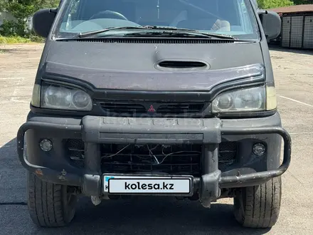 Mitsubishi Delica 1996 года за 1 590 000 тг. в Алматы – фото 2