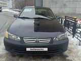 Toyota Camry 2001 года за 2 950 000 тг. в Алматы