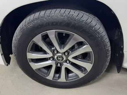 Toyota Land Cruiser 2017 года за 34 000 000 тг. в Актау – фото 8