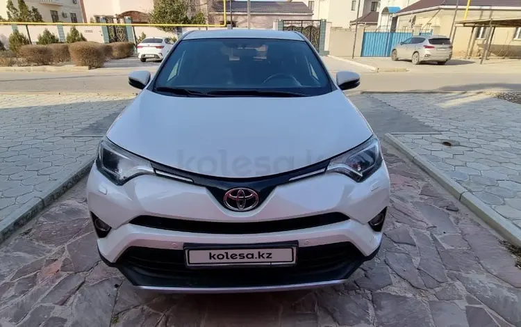 Toyota RAV4 2017 года за 12 500 000 тг. в Актау