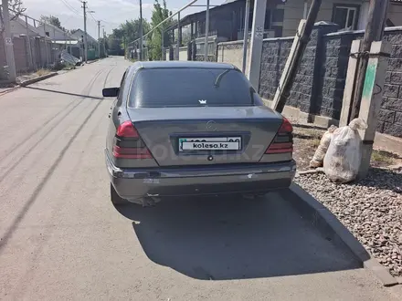 Mercedes-Benz C 280 1994 года за 800 000 тг. в Алматы – фото 2