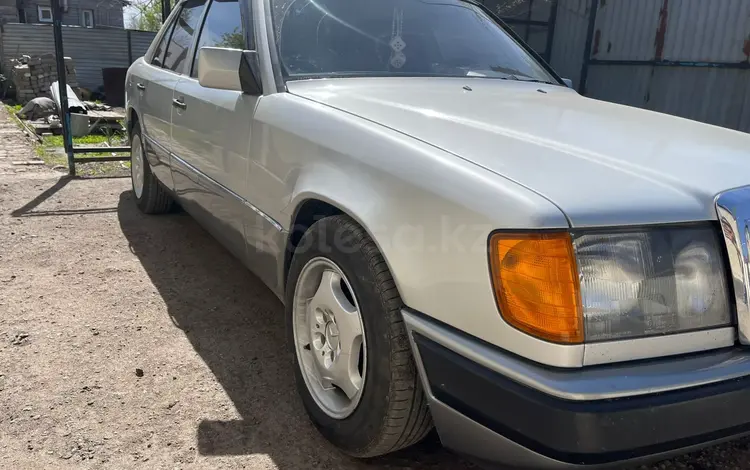 Mercedes-Benz E 230 1989 годаүшін1 950 000 тг. в Астана