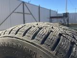 Шипованные резина 215/60/R17 Nokian Nordman 7 за 190 000 тг. в Уральск – фото 3