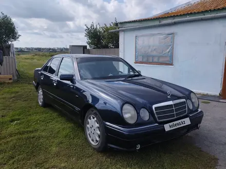 Mercedes-Benz E 230 1996 года за 2 250 000 тг. в Костанай – фото 2