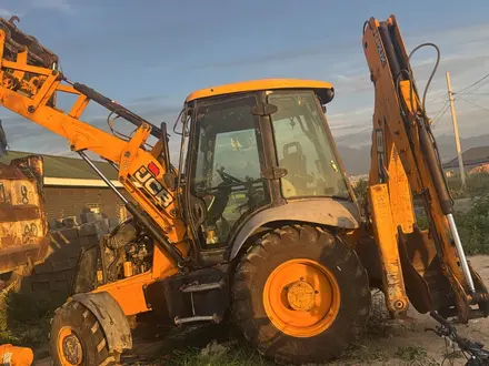 JCB  3CX 2010 года за 17 000 000 тг. в Алматы – фото 2