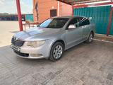 Skoda Superb 2012 года за 4 000 000 тг. в Актобе – фото 4