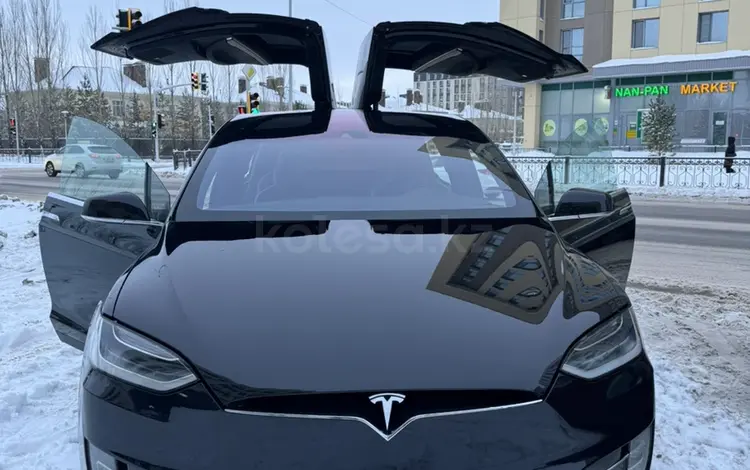 Tesla Model X 2016 года за 30 000 000 тг. в Астана