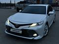 Toyota Camry 2018 года за 14 900 000 тг. в Актау