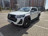 Toyota Hilux 2025 года за 31 000 000 тг. в Астана