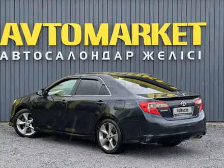 Toyota Camry 2012 года за 7 600 000 тг. в Актобе – фото 3