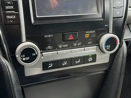 Toyota Camry 2012 года за 7 600 000 тг. в Актобе – фото 23
