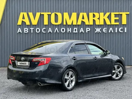 Toyota Camry 2012 года за 7 600 000 тг. в Актобе – фото 4