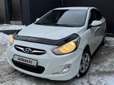 Hyundai Accent 2012 годаfor4 200 000 тг. в Алматы – фото 2