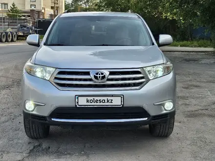 Toyota Highlander 2013 года за 9 980 000 тг. в Алматы