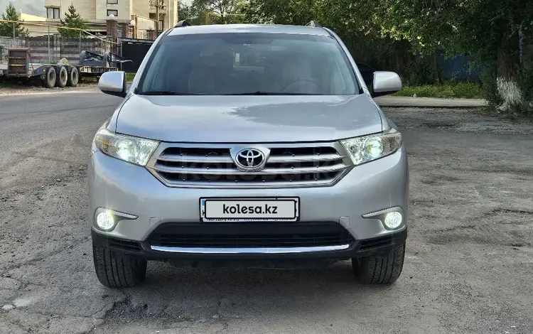Toyota Highlander 2013 года за 9 980 000 тг. в Алматы