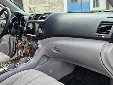Toyota Highlander 2013 года за 9 980 000 тг. в Алматы – фото 18