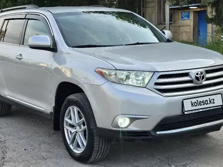 Toyota Highlander 2013 года за 9 980 000 тг. в Алматы – фото 2