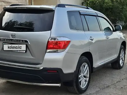 Toyota Highlander 2013 года за 9 980 000 тг. в Алматы – фото 3