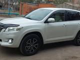 Toyota RAV4 2012 года за 9 300 000 тг. в Павлодар