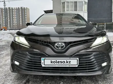 Toyota Camry 2019 года за 11 700 000 тг. в Астана – фото 3