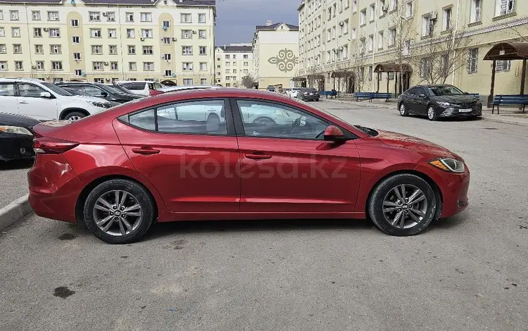 Hyundai Elantra 2017 года за 4 500 000 тг. в Актау