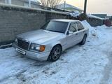 Mercedes-Benz E 260 1991 года за 650 000 тг. в Алматы