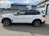 BMW X5 2019 года за 29 000 000 тг. в Уральск – фото 2