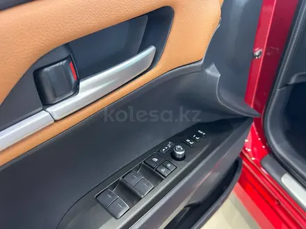 Toyota Camry Luxe 2026 года за 23 190 000 тг. в Алматы – фото 10