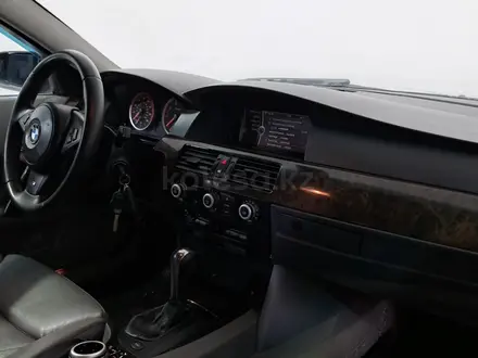 BMW 530 2004 года за 4 490 000 тг. в Астана – фото 16