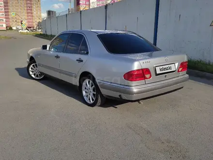 Mercedes-Benz E 200 1996 года за 2 400 000 тг. в Петропавловск – фото 6