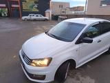 Volkswagen Polo 2019 года за 5 500 000 тг. в Актобе