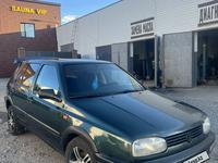 Volkswagen Golf 1994 годаүшін1 450 000 тг. в Жезказган