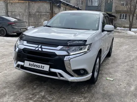 Mitsubishi Outlander 2022 года за 12 900 000 тг. в Алматы