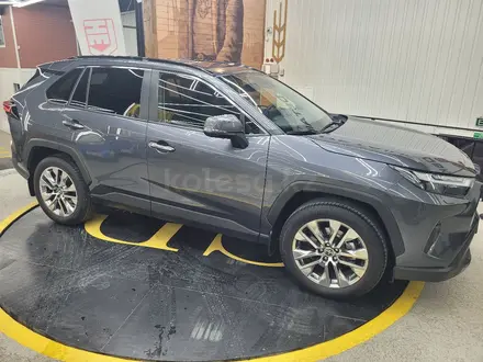 Toyota RAV4 2023 года за 16 500 000 тг. в Усть-Каменогорск