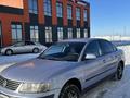 Volkswagen Passat 1997 годаfor1 900 000 тг. в Астана – фото 2