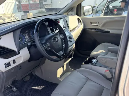 Toyota Sienna 2015 года за 8 800 000 тг. в Атырау – фото 7