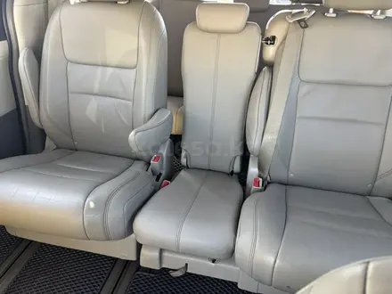 Toyota Sienna 2015 года за 8 800 000 тг. в Атырау – фото 8