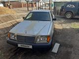 Mercedes-Benz E 230 1992 года за 1 200 000 тг. в Караганда – фото 5